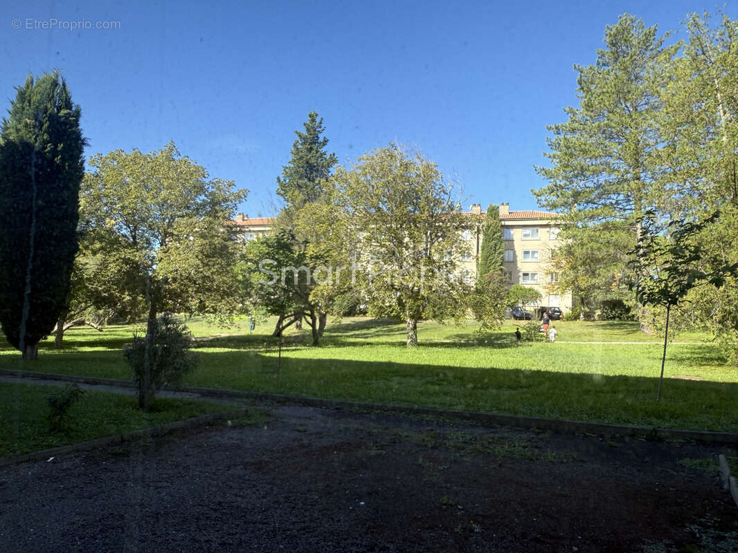 Appartement à GREOUX-LES-BAINS