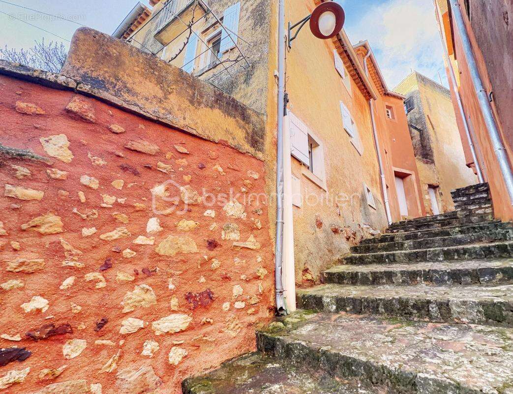 Maison à ROUSSILLON