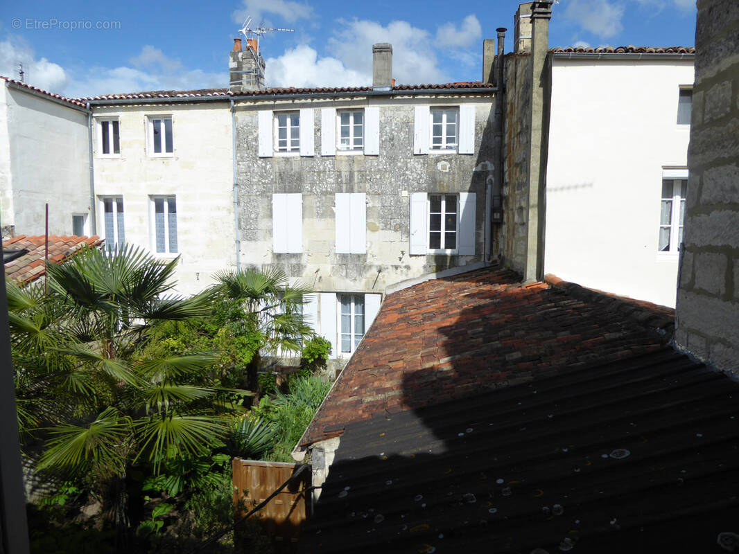 Appartement à SAINTES