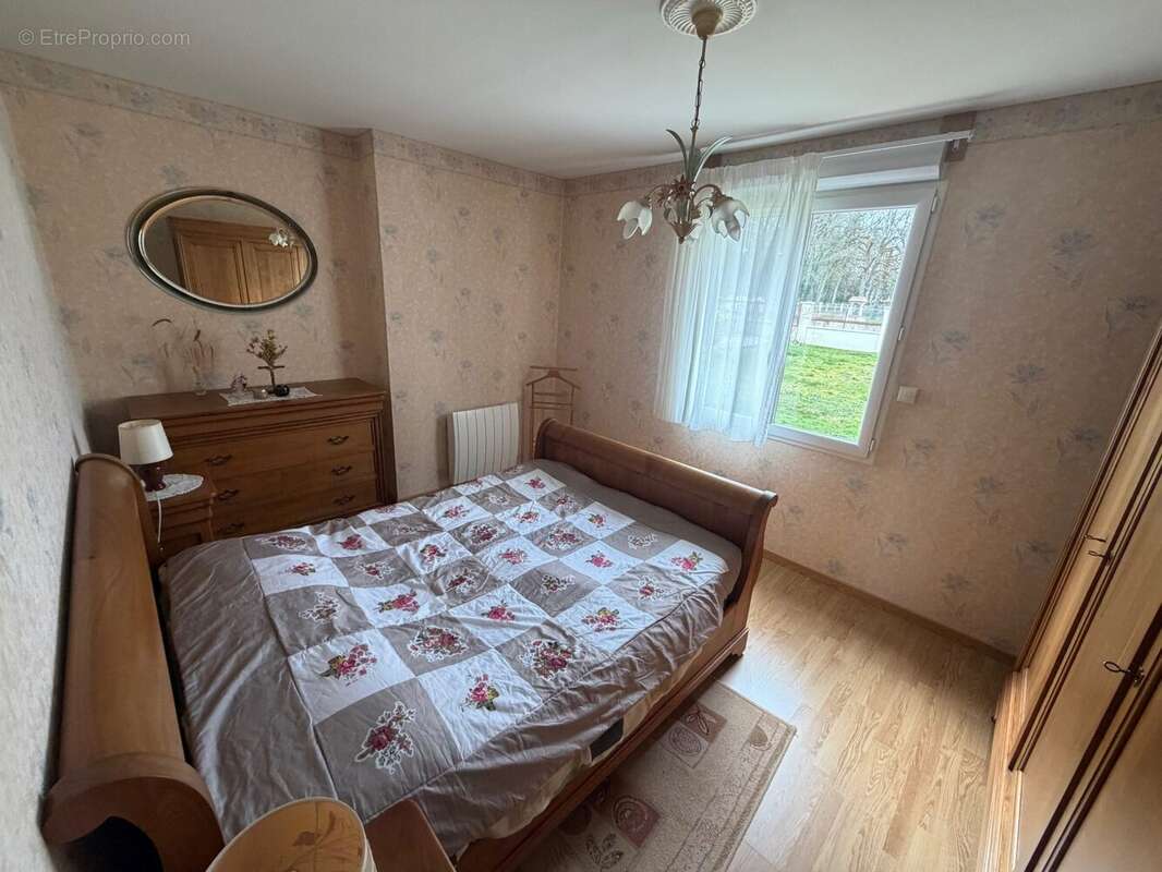 Maison à SAINT-GONDON