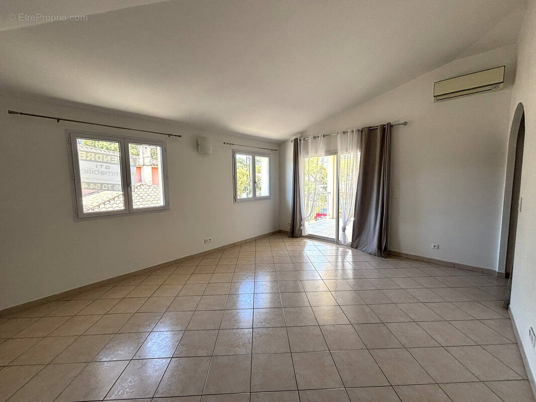 Appartement à LECCI