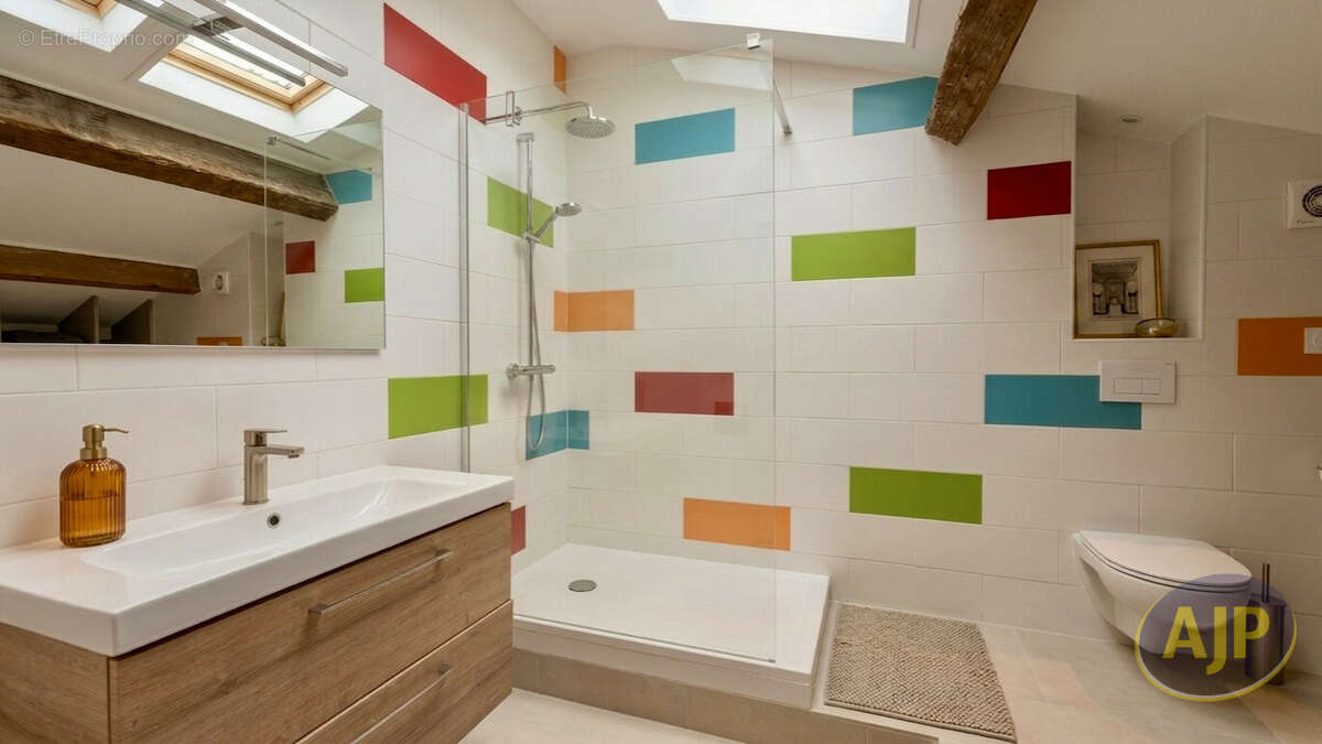 Maison pierre, 5 chambres et 1 bureau, Cussac le vieux ! - photo 13