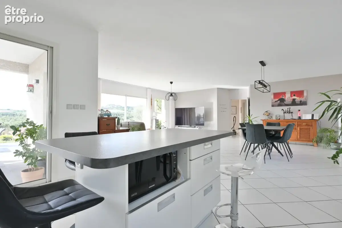 Maison familiale T6 avec vue exceptionnelle et beaux volumes   La Roche-Blanche - photo 10