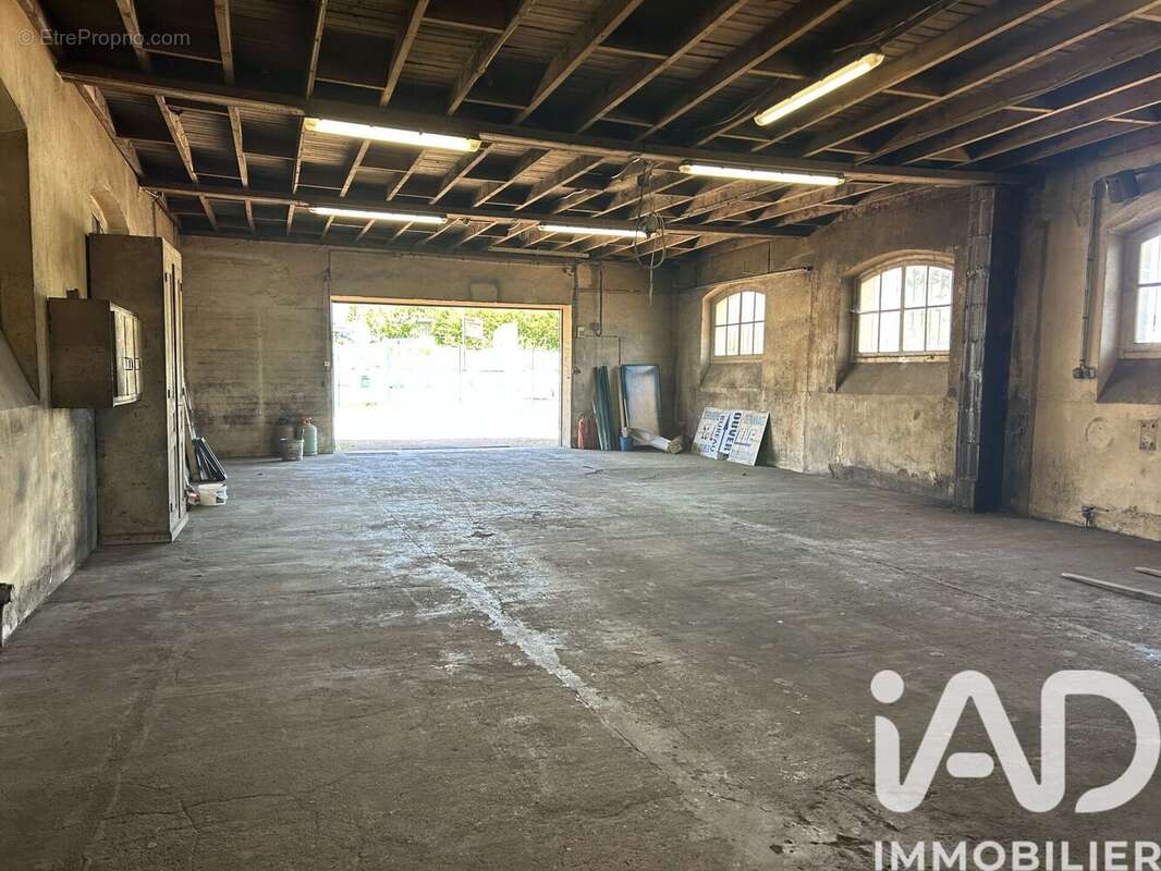 Appartement 400 m² à Le Creusot  - photo 6