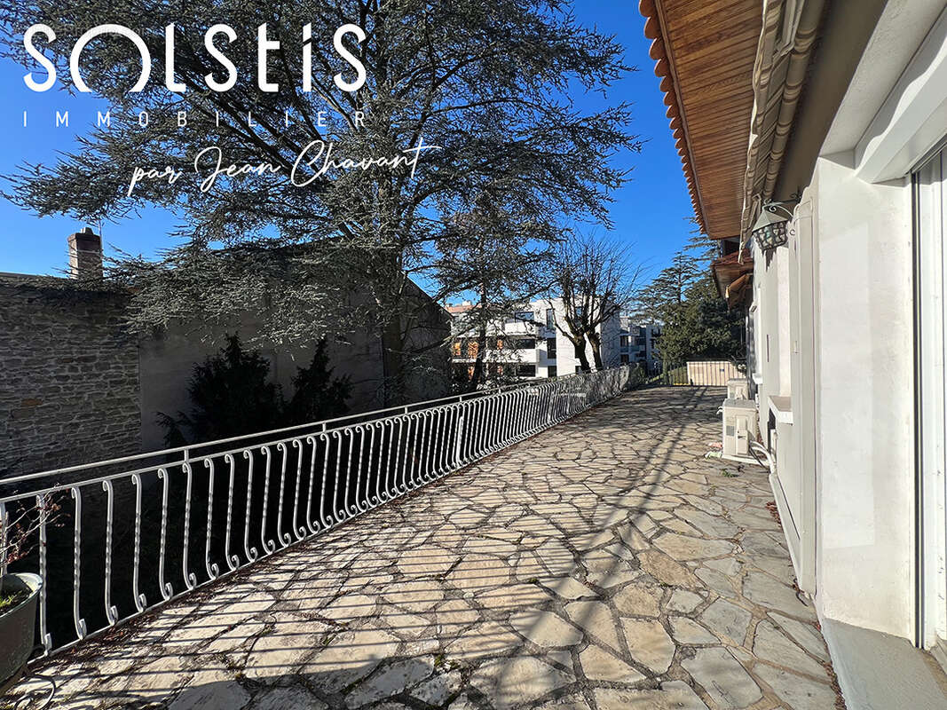 Maison à SAINT-PRIEST-EN-JAREZ