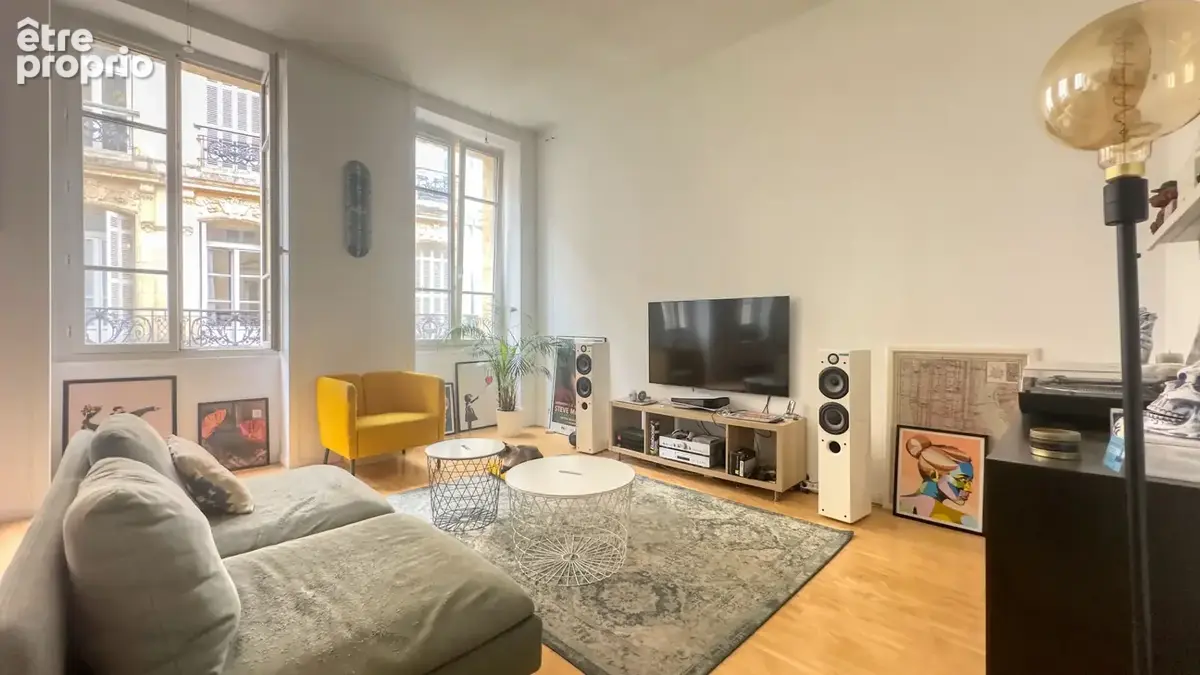 Appartement 2 pièces -  54.97 m2 - PLACE DU PALAIS - photo 3