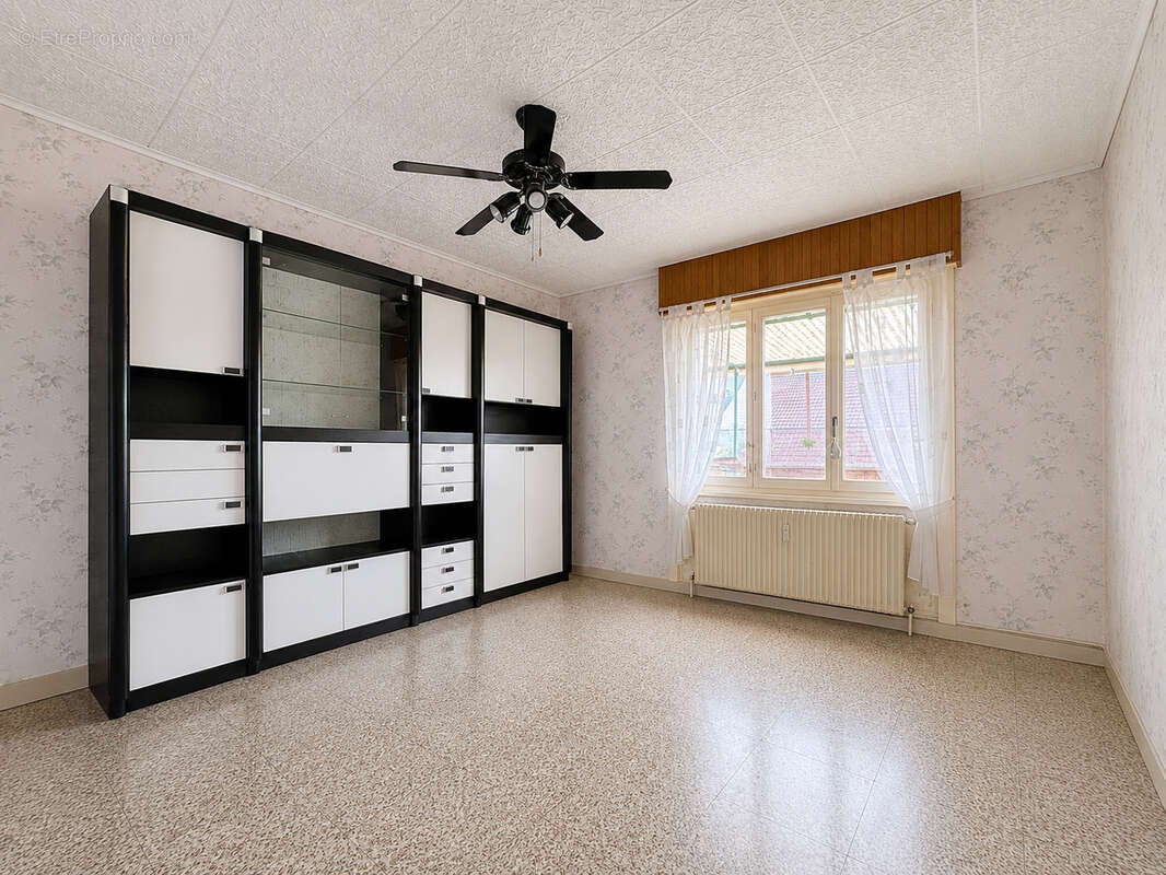 Maison à CRESPIN