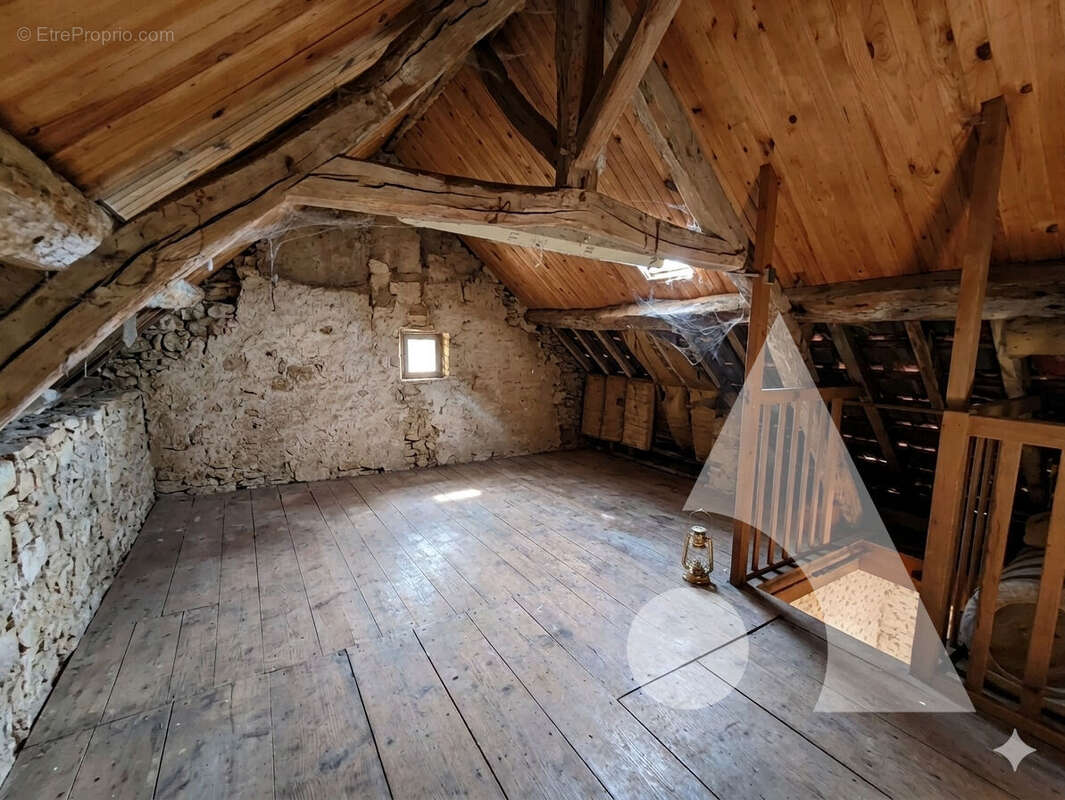 Maison à CREPY-EN-VALOIS