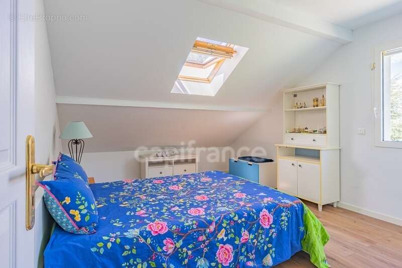 À 5 minutes de la Suisse – Villa de charme avec studio indépendant et vue exceptionnelle - photo 8