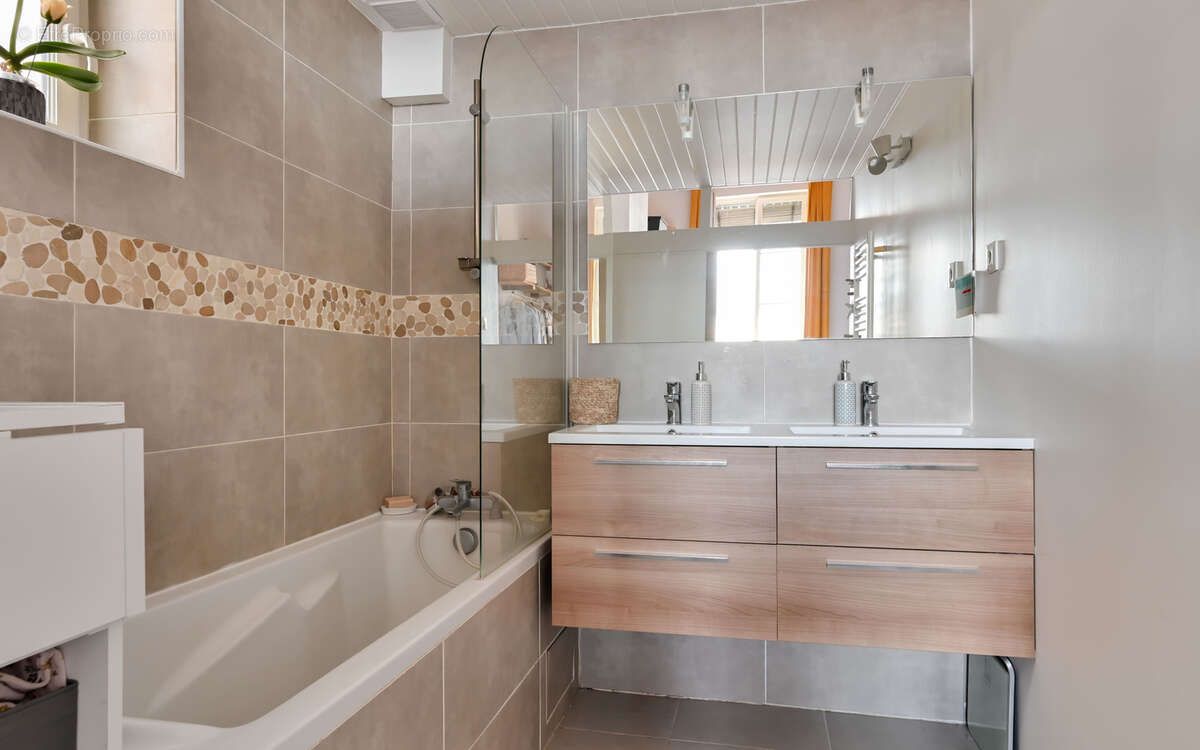 Appartement à LYON-4E