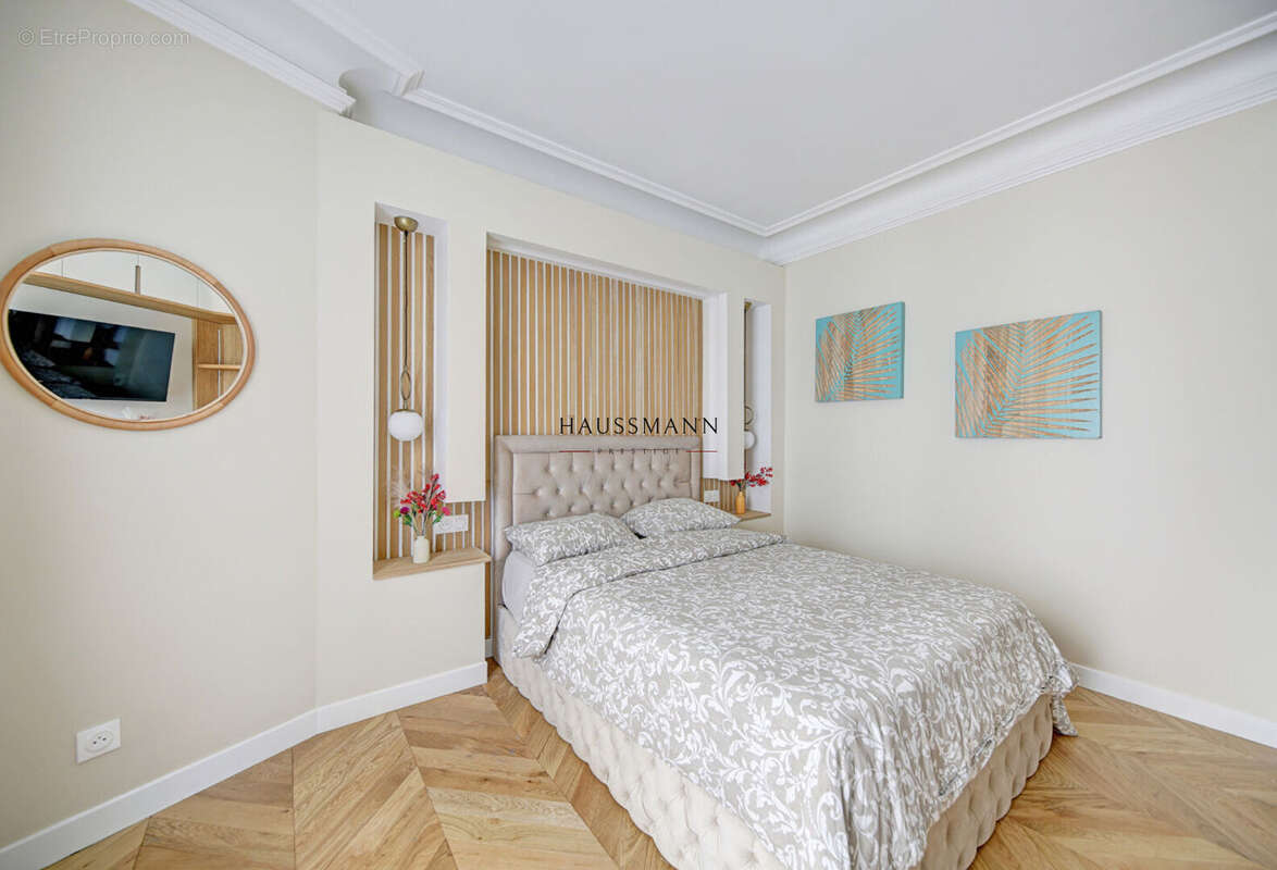 Appartement à PARIS-17E