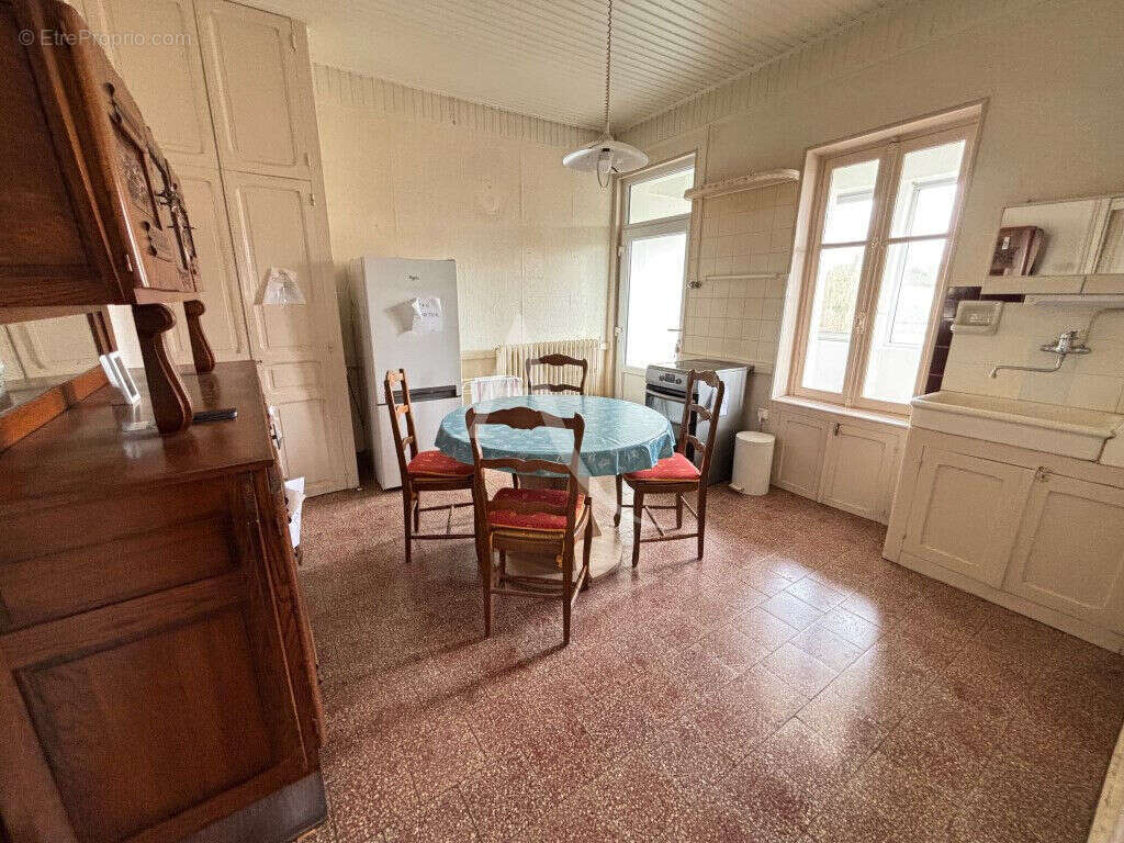 EN VENTE -  FOURCHAMBAULT  - Maison 3 chambres et bureaux terrain - photo 5