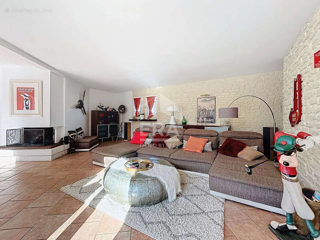 Maison à CAGNES-SUR-MER