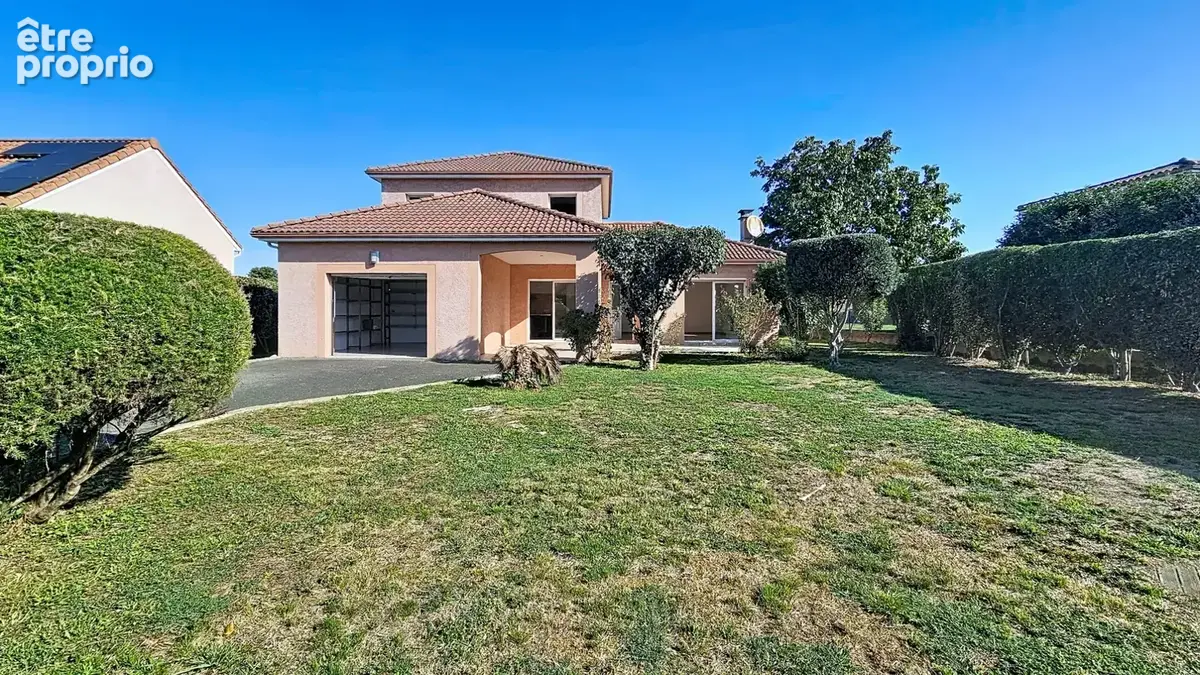 Maison à vendre 5 pièces, 4 chambres avec jardin et garage à LALOUBERE (65) - photo 22
