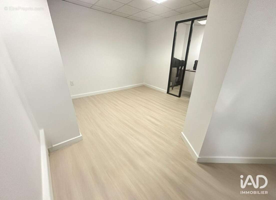 Photo 8 - Commerce à SAINT-MANDE