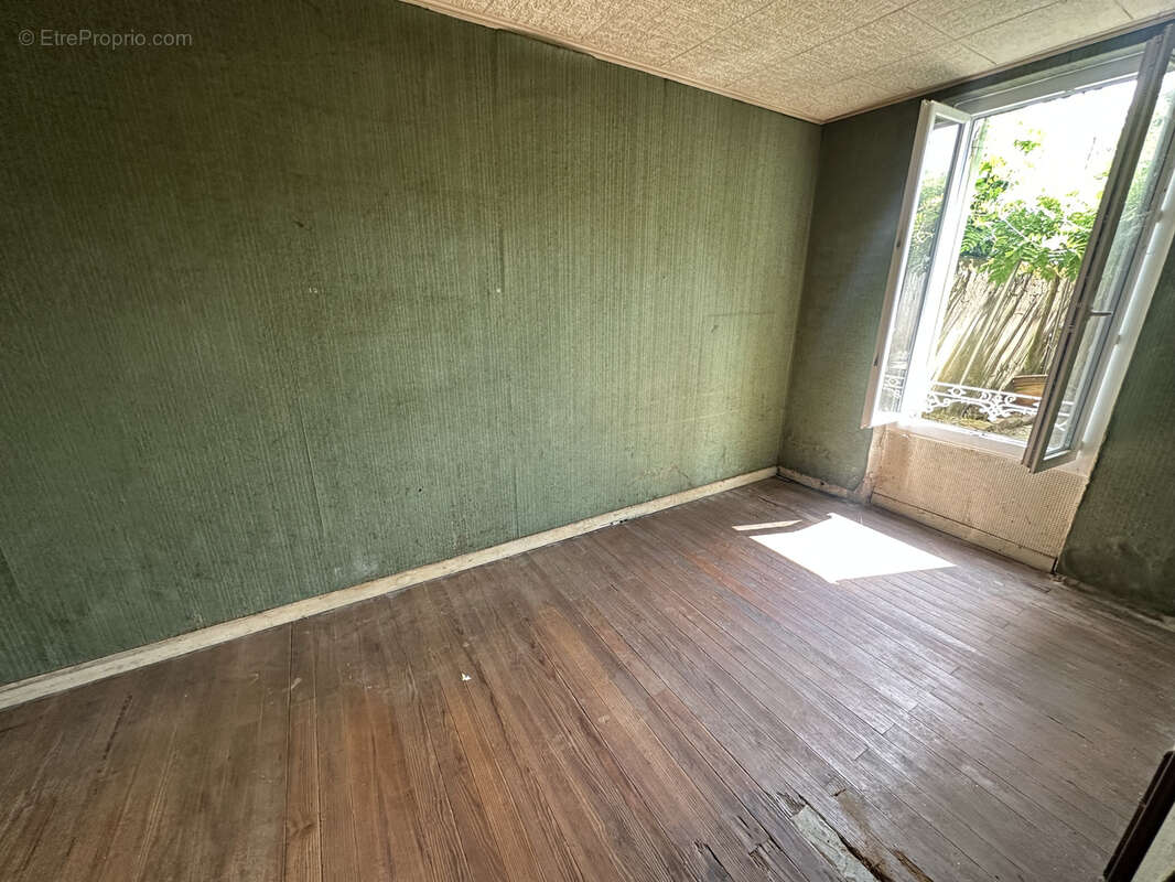 Maison à SAINTE-BAZEILLE