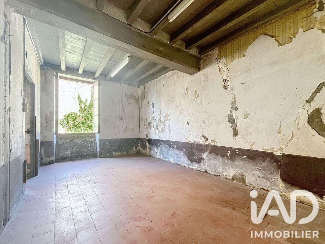 Maison 33 m² à Mailly-La-Ville  - photo 8