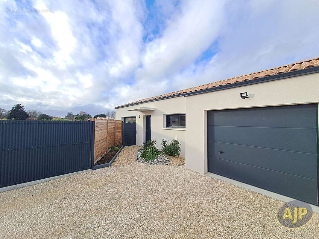 CHALLANS - Maison 3 chambres - photo 10