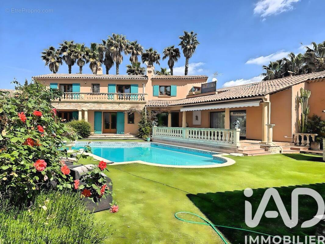 Photo 1 - Maison à PUGET-SUR-ARGENS