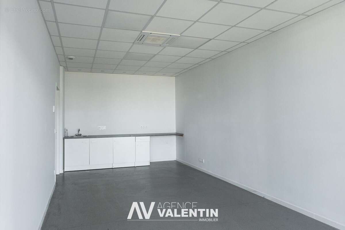 Commerce à ARS-LAQUENEXY