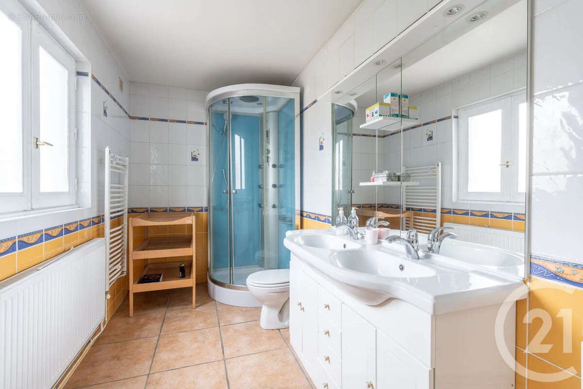 Maison à CHAMPIGNY-SUR-MARNE