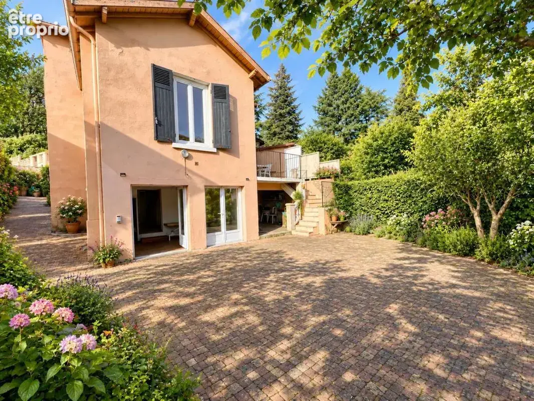 Maison à TASSIN-LA-DEMI-LUNE