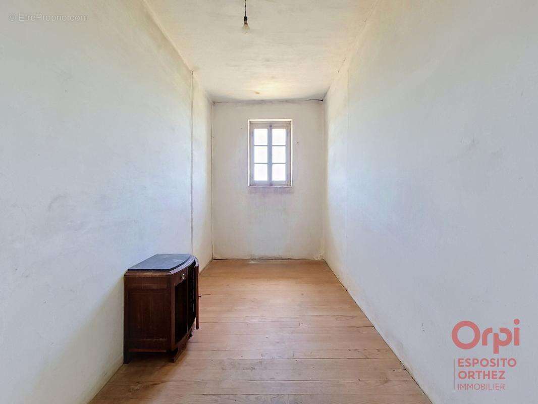 Maison à CASTEL-SARRAZIN