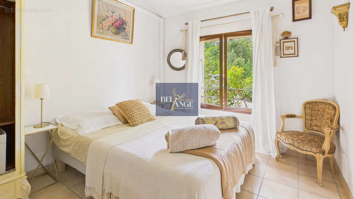 Maison à GROSPIERRES