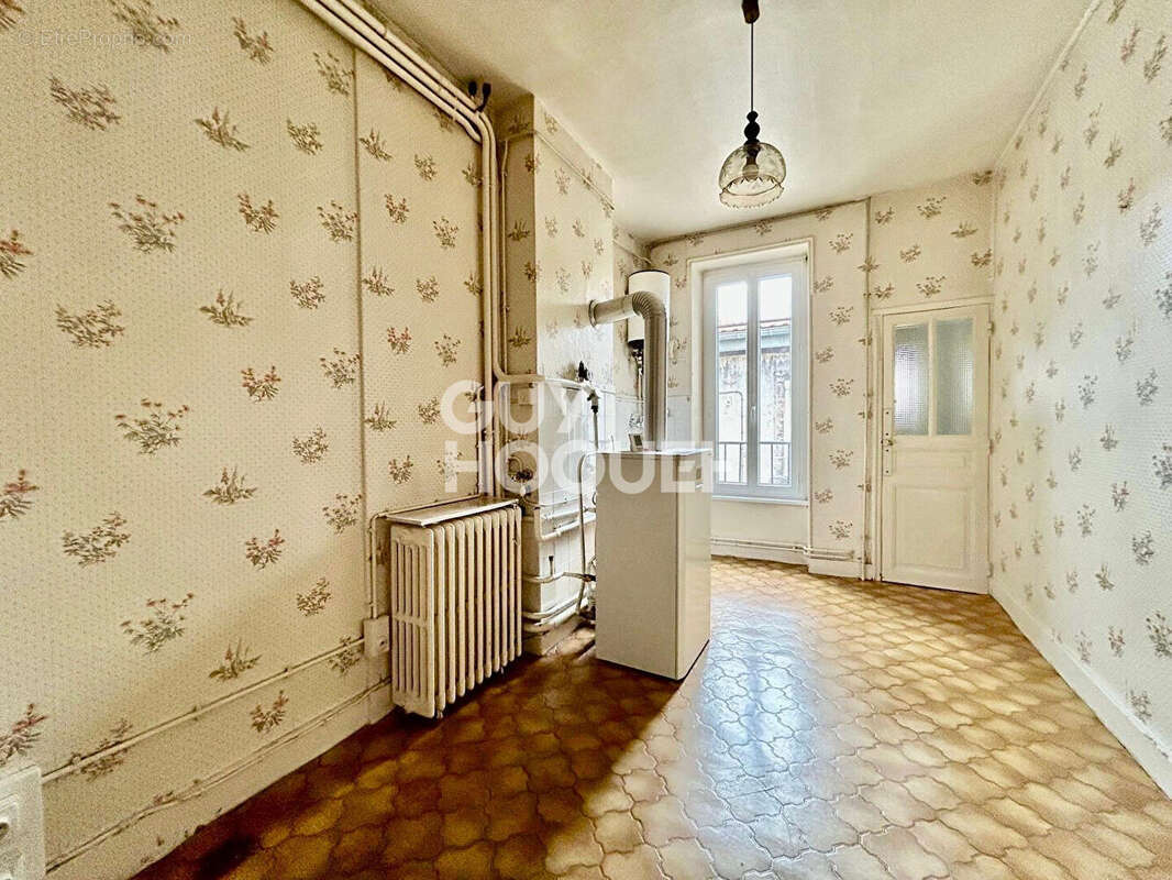 CLERMONT-FERRAND - Appartement de caractère T4 de 85 m² - photo 6