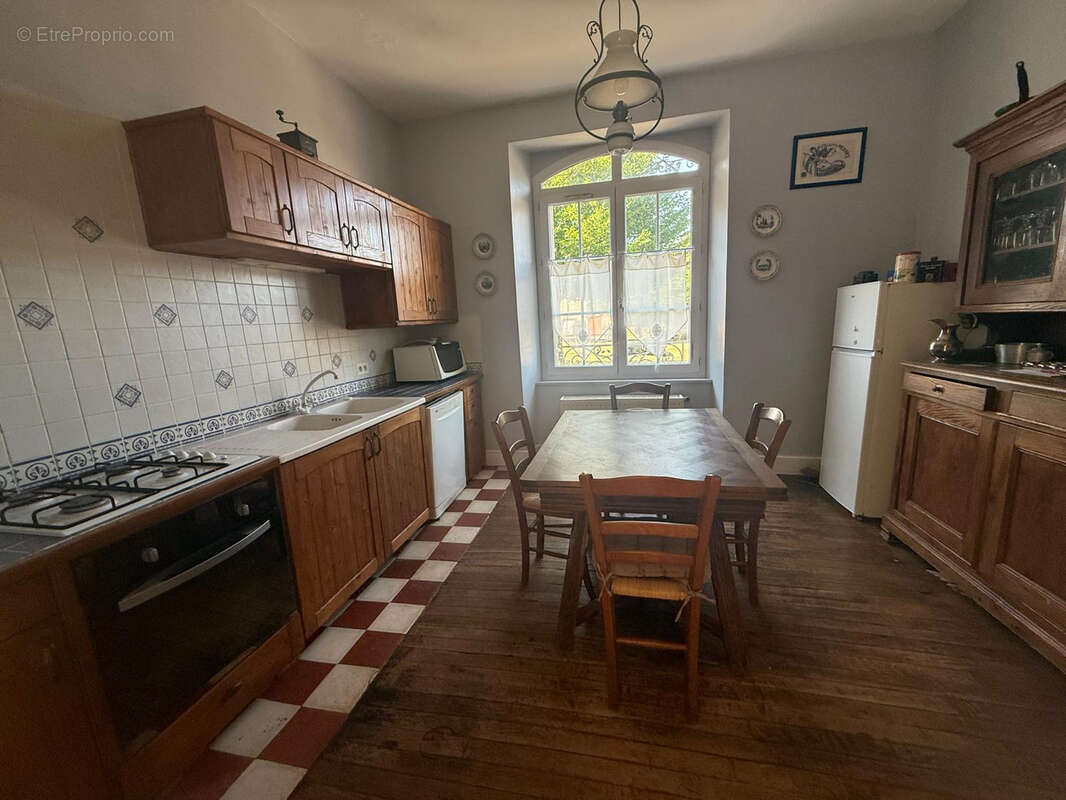 Maison à COMBRESSOL