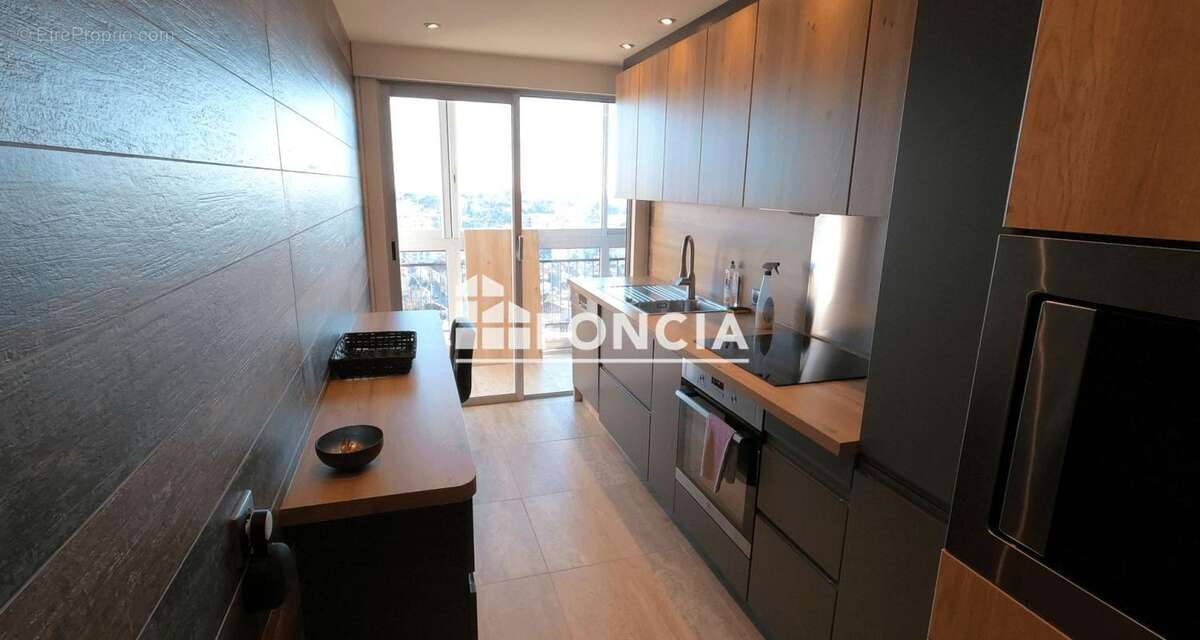 Appartement à LE CANNET