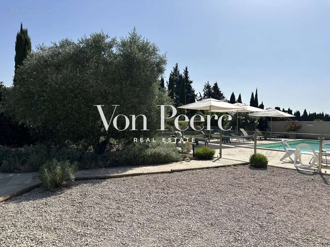 Appartement à SAINT-ETIENNE-DU-GRES