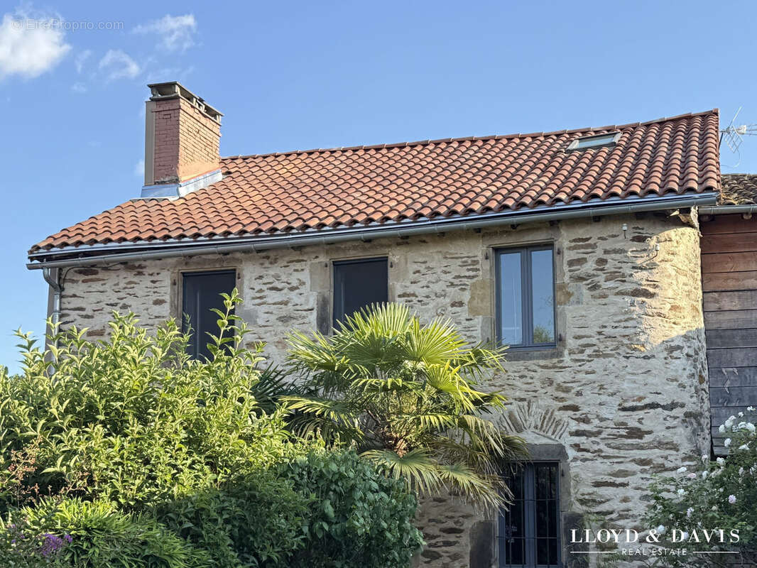 Maison 285 m² à Villefranche-D'albigeois  - photo 3