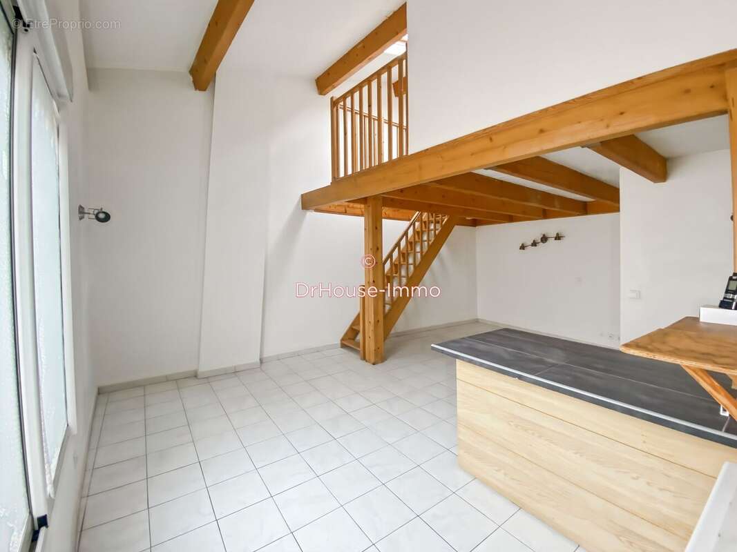 Appartement à SAINT-MAXIMIN-LA-SAINTE-BAUME
