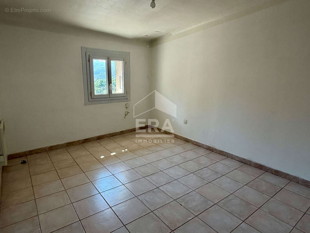 Maison 71m² à le muy - photo 4