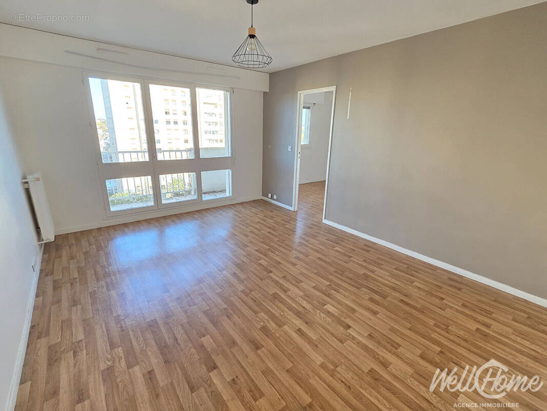 Appartement à SAINT-OUEN-L'AUMONE