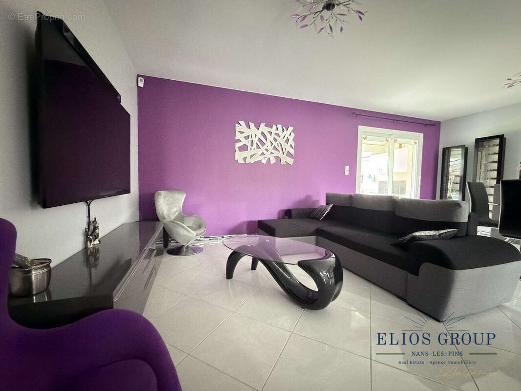 Maison à NANS-LES-PINS