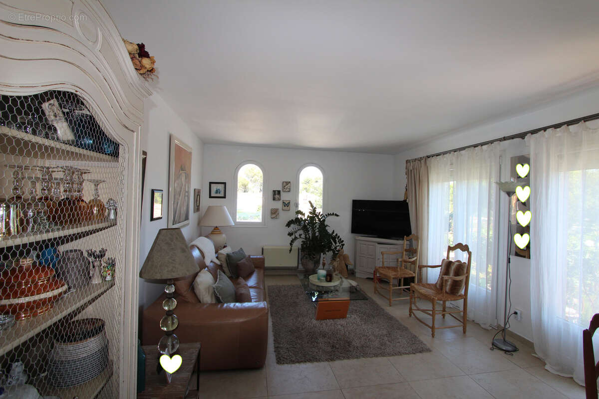Appartement à LA COLLE-SUR-LOUP