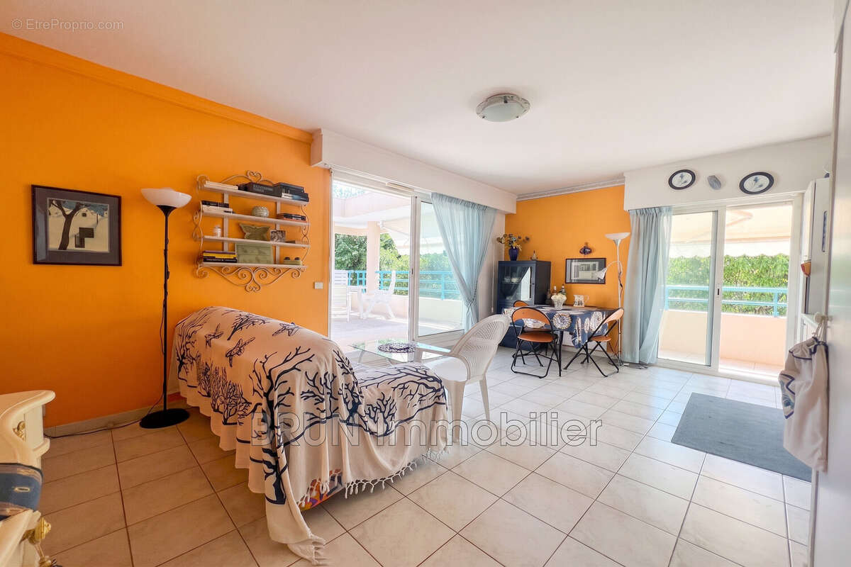 Appartement 54 m² à Antibes  - photo 3