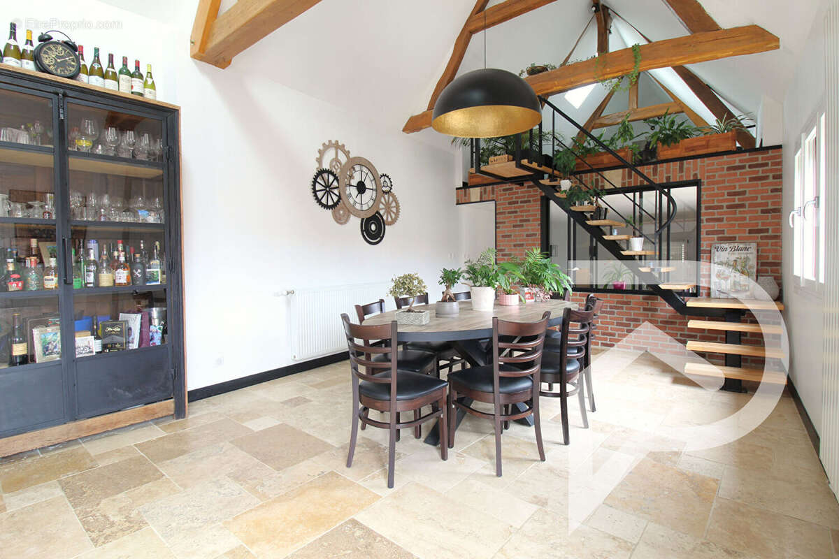 Maison à JONQUIERES