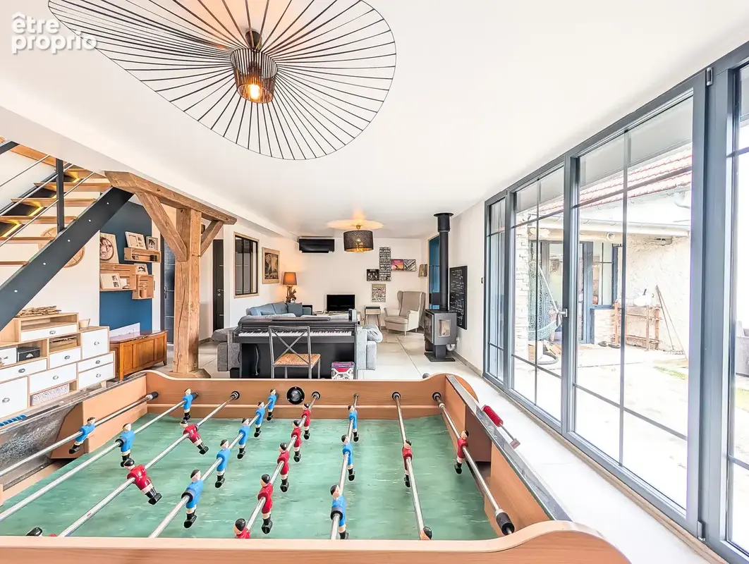 Villa de 140m2 avec 3 chambres en vente à Mareil-Le-Guyon - photo 2
