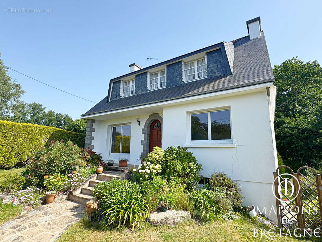 Maison à RIEC-SUR-BELON
