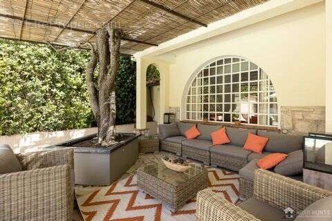 Maison 284 m² à Antibes  - photo 3