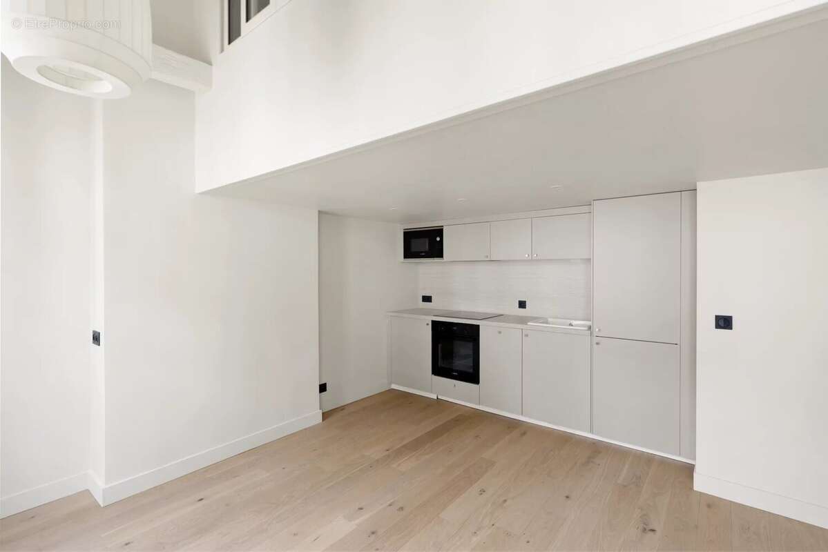 Appartement 2 pièces - rénové par architecte - photo 3