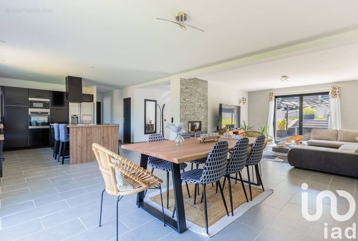 Photo 1 - Maison à BREUILLET