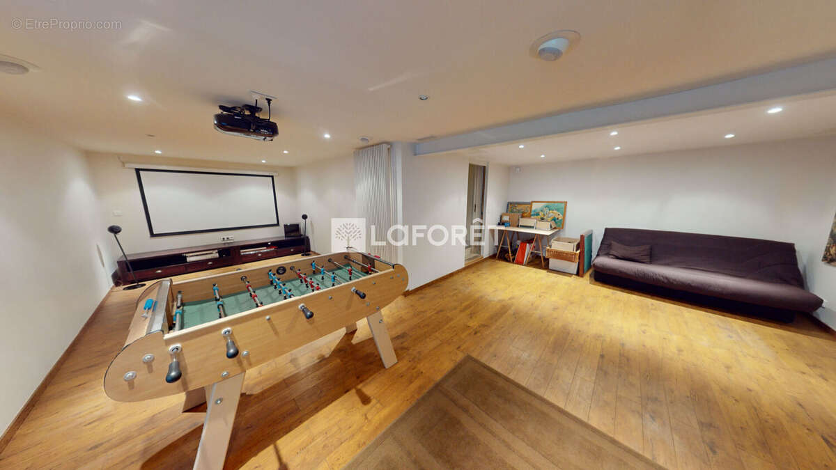 Maison à LE PERREUX-SUR-MARNE