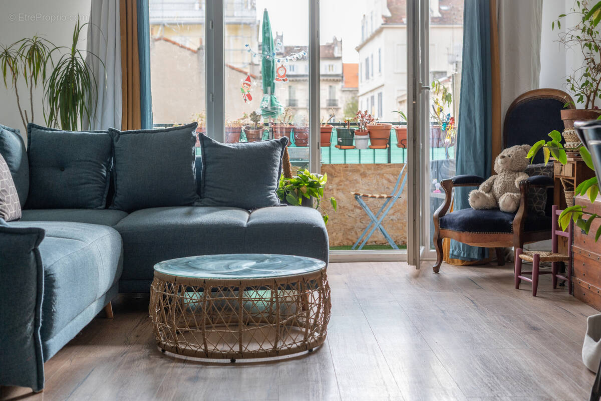 Appartement à MARSEILLE-4E