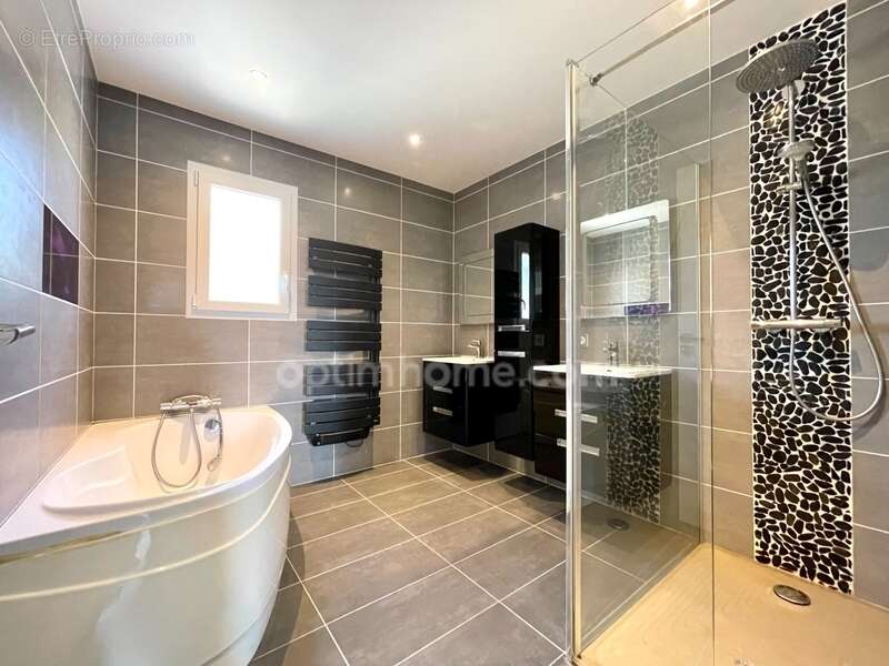 Maison à AIGUES-MORTES