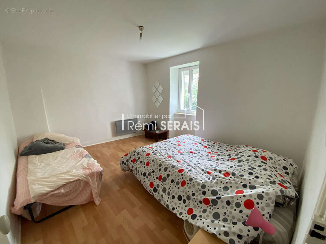 Maison à LA SELLE-LA-FORGE