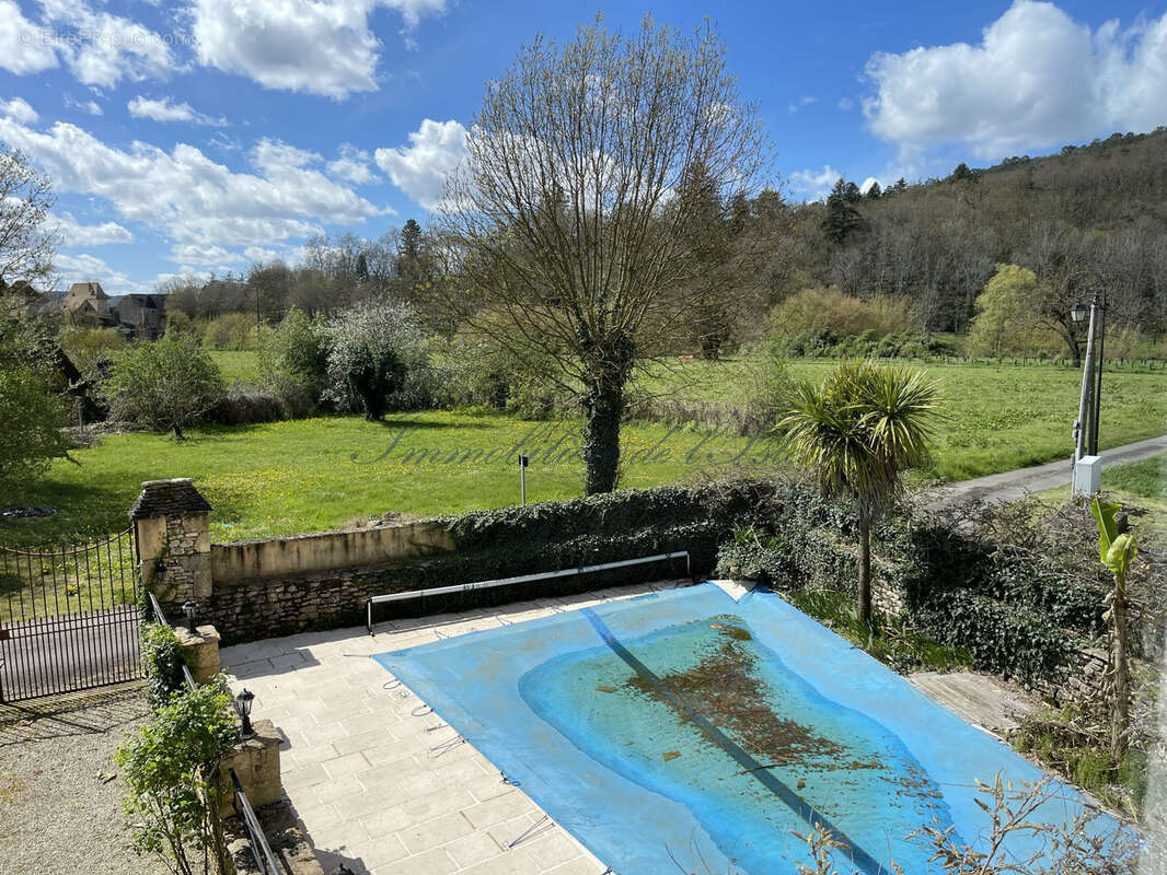 Maison à VALOJOULX